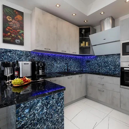 Penthouse By El-pi Tours Apartament *